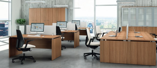 P4 operative desk
